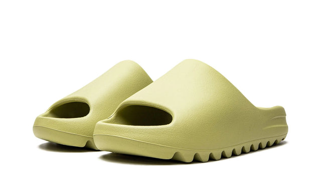 Yeezy Slide Resin (2022 Restock)